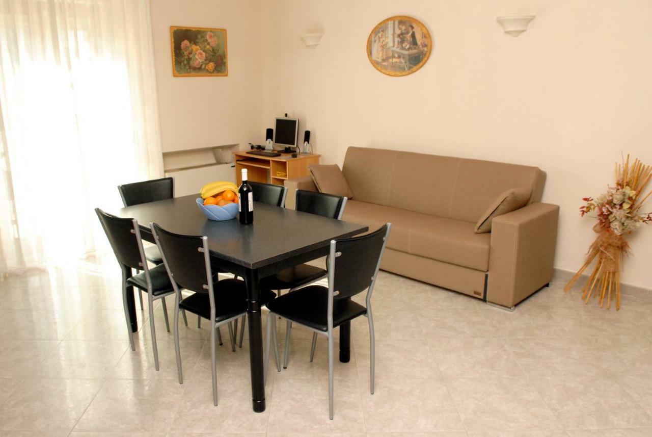 Mare And City House Manfredonia Bagian luar foto
